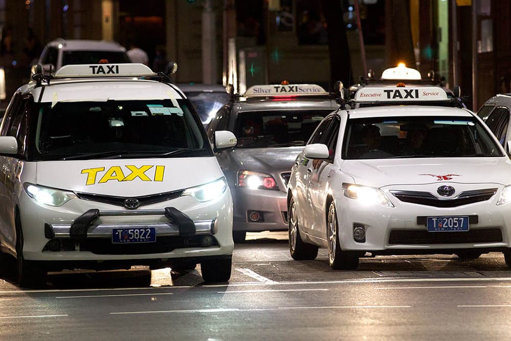 Taxi